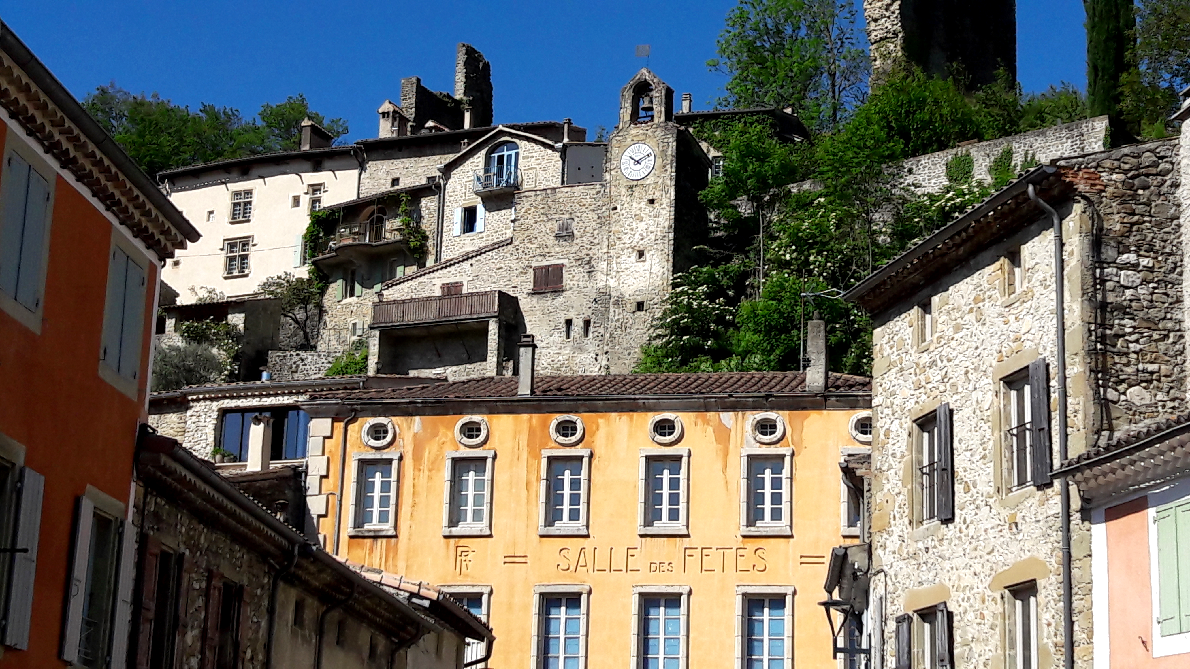 DROME | Weekend entre colline et Provence