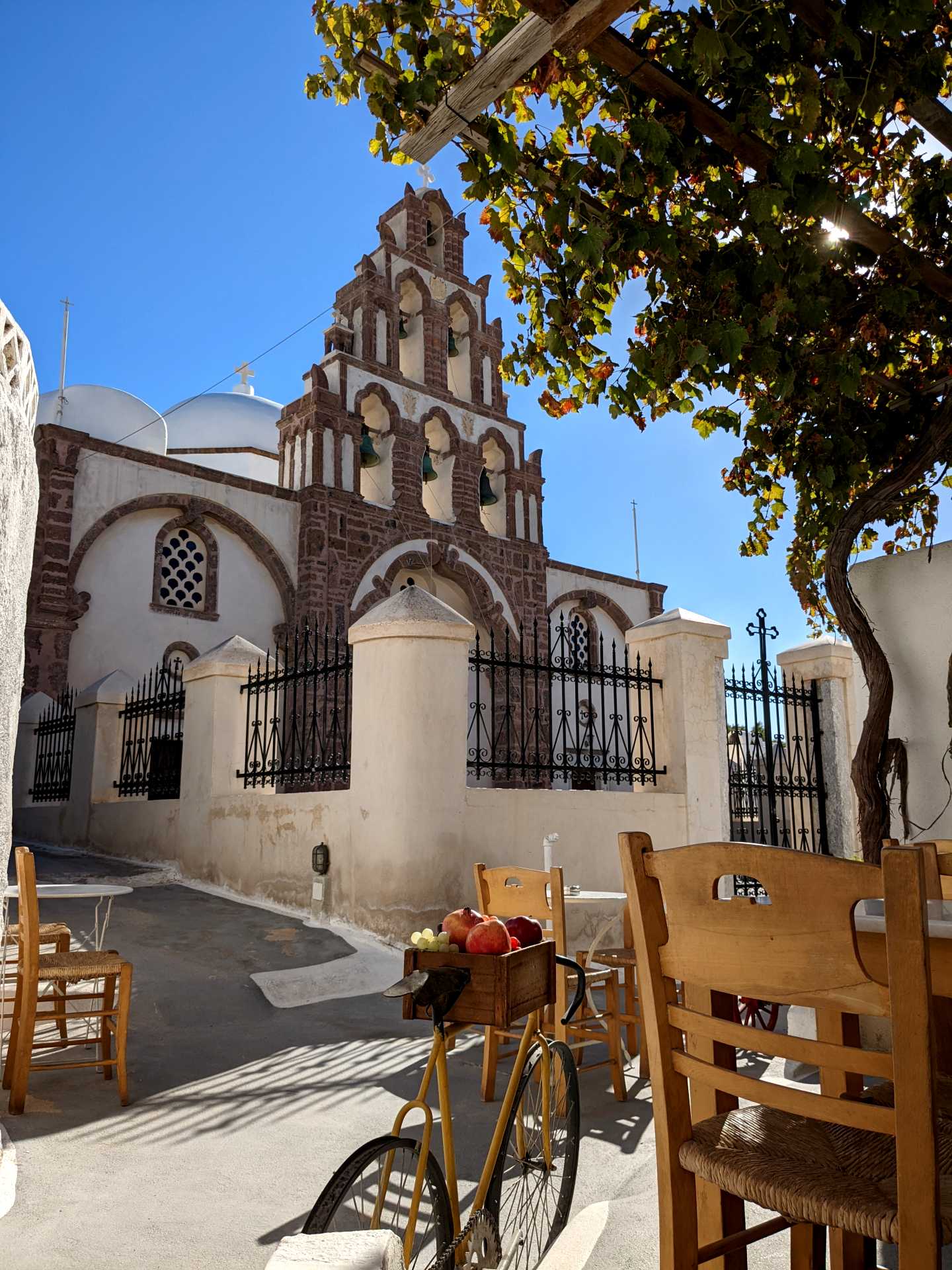 emborio eglise