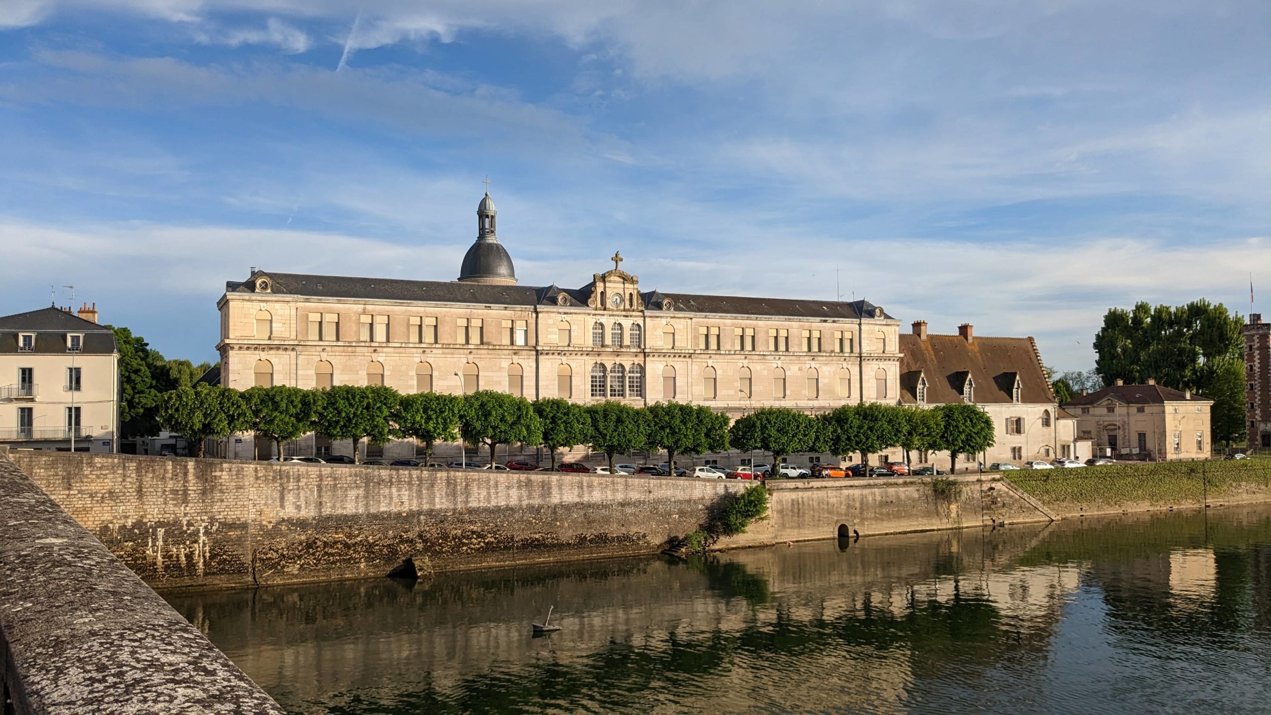 hopital saint laurent chalon